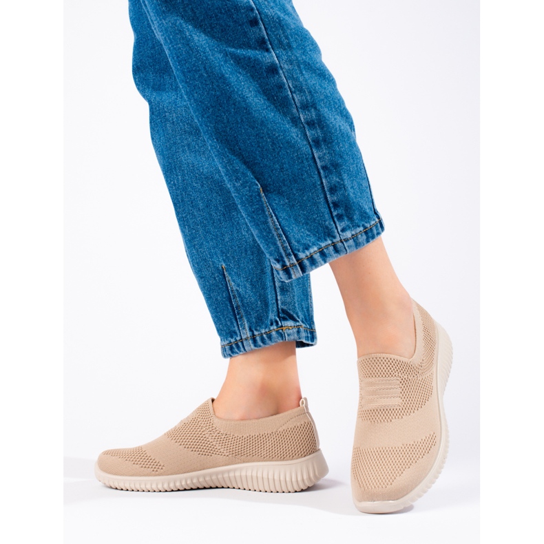 Chaussures de sport en textile léger beige Shelovet 1