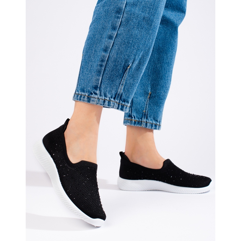Chaussures à enfiler en tissu noir avec clous de Shelovet 1