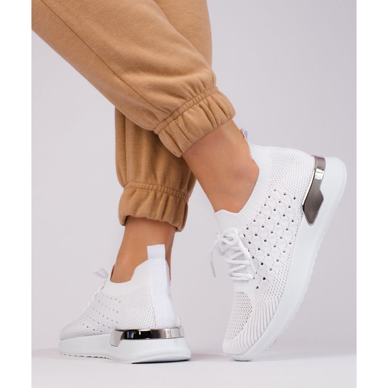 Chaussures de sport blanches ajourées Shelovet 1