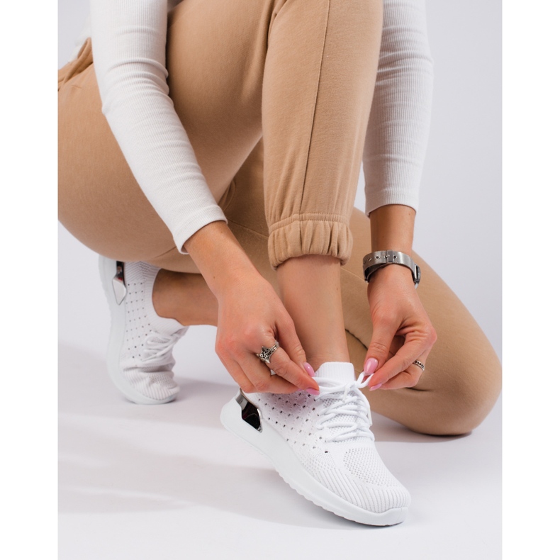 Chaussures de sport blanches ajourées Shelovet 2 Chaussures de sport blanches ajourées Shelovet 2