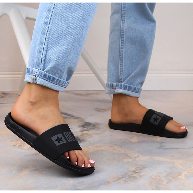 Chaussons de piscine femme noir Big Star FF274A200 le noir 2 Chaussons de piscine femme noir Big Star FF274A200 le noir 2