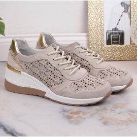 Chaussures femme en cuir suédé sur semelle compensée ajourée beige Filippo DP4669 5