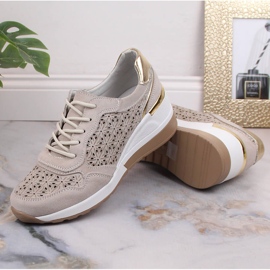 Chaussures femme en cuir suédé sur semelle compensée ajourée beige Filippo DP4669 7