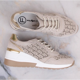 Chaussures femme en cuir suédé sur semelle compensée ajourée beige Filippo DP4669 6