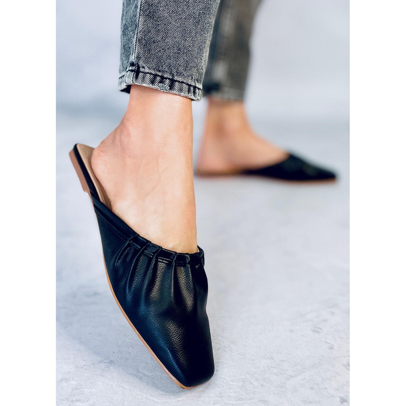 BM Chaussons élégants pour femmes Presley Noir 1
