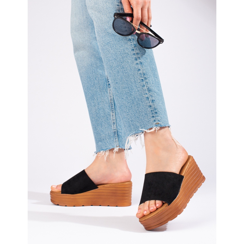 Chaussons compensés en daim noir Shelovet femme 2