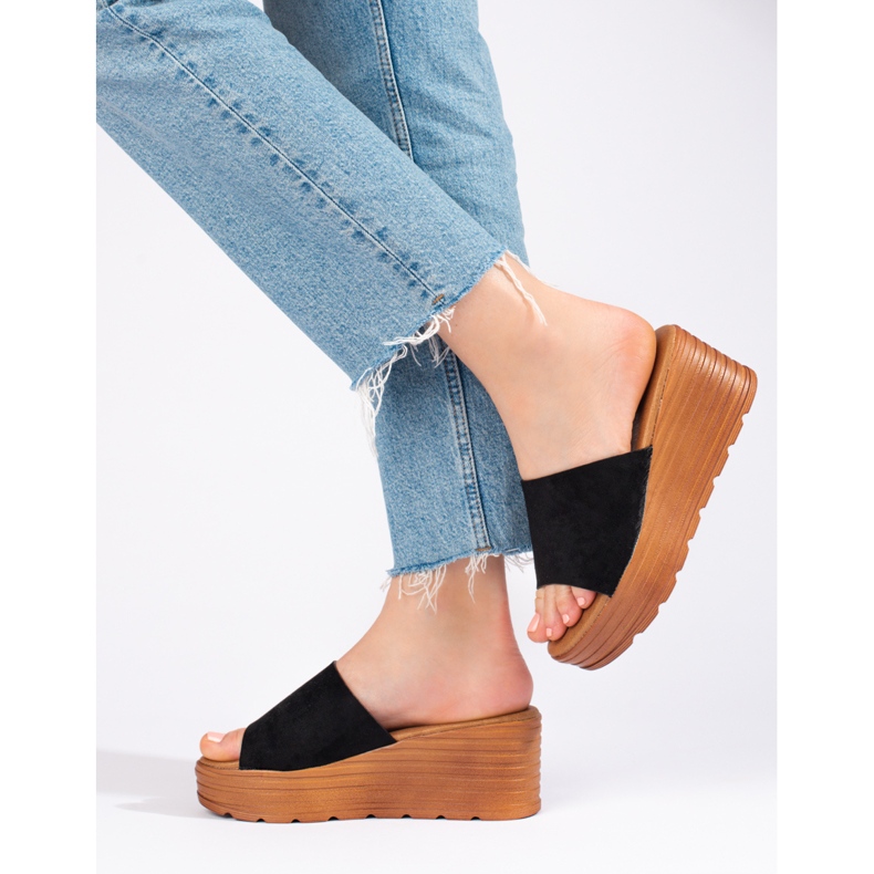 Chaussons compensés en daim noir Shelovet femme 1