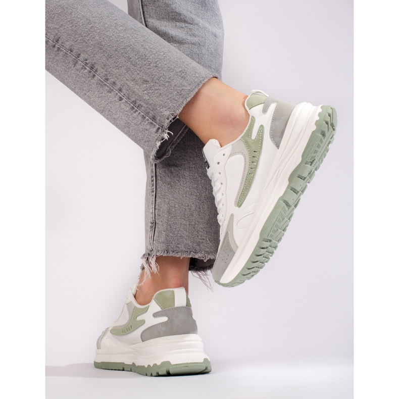 Baskets femme sur semelle épaisse Shelovet blanc blanche 2 Baskets femme sur semelle épaisse Shelovet blanc blanche 2