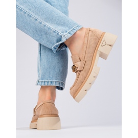 Mocassins en daim avec chaîne Shelovet beige 2