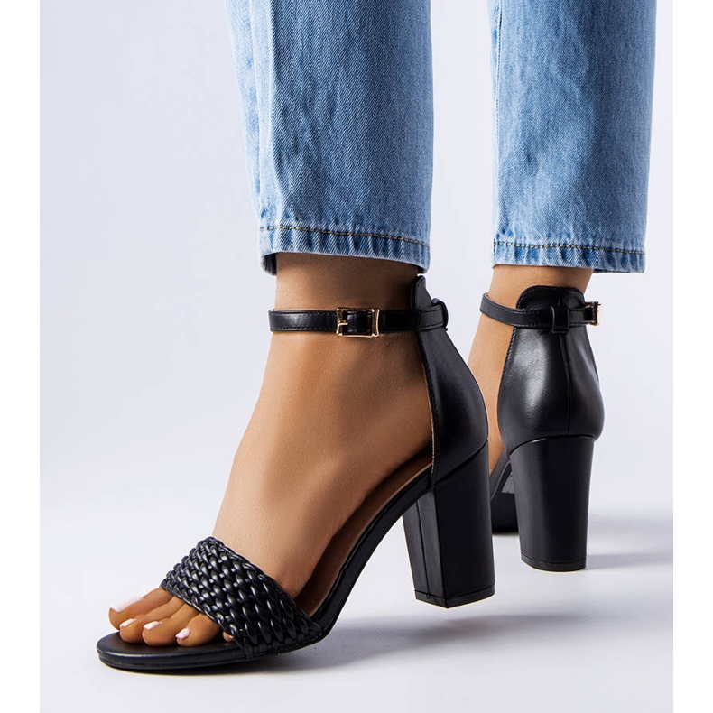 Sandales noires à blocs tressés Oliveirinhas 1