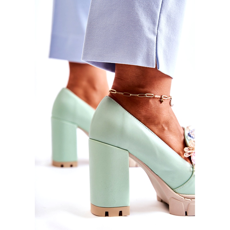 Inna Pompes pour femmes avec un ornement vert lisse 3