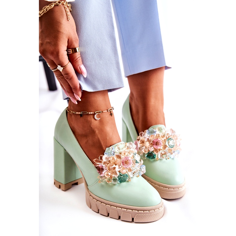 Inna Pompes pour femmes avec un ornement vert lisse 4