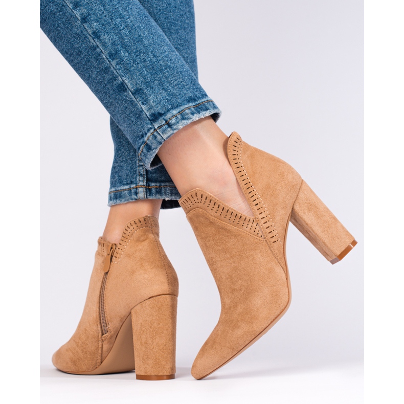 Bottines à talons en daim beige Shelovet 2