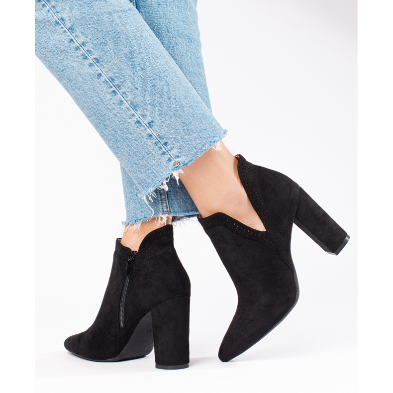 Bottes en daim noir de Shelovet 2