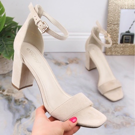 Sandales en daim beige pour femmes eVento 5560 1