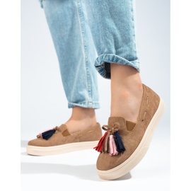 Slip-on en daim marron avec pompons Shelovet beige 2