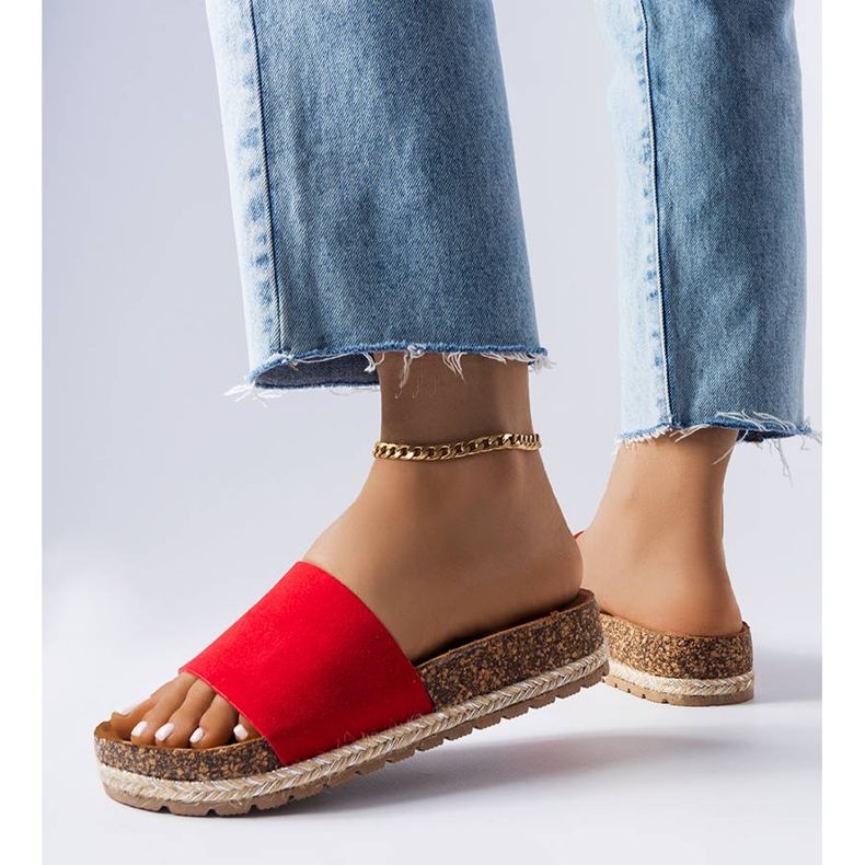 Tongs rouges à semelles en liège de Clovis 2