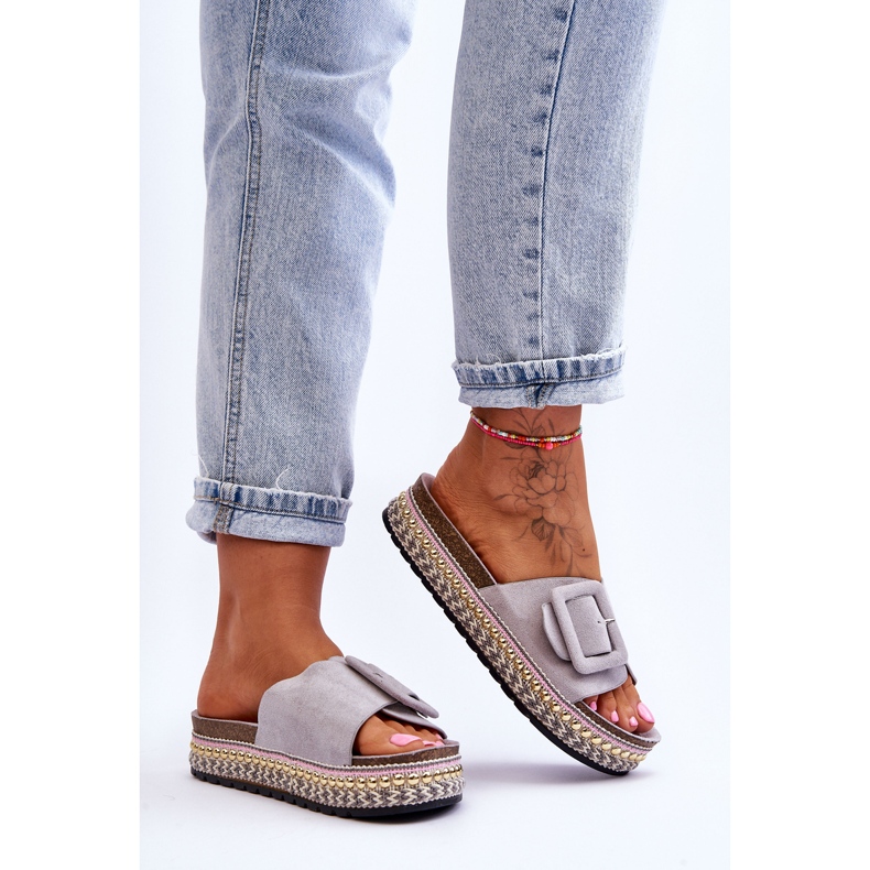 Sandales pour femmes sur une plate-forme décorée Gris Joyce 2
