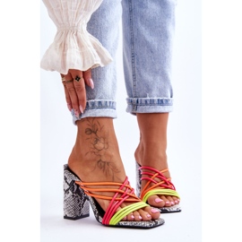 Chaussons à talons hauts avec brides serpent Neon Beckie le noir 1 Chaussons à talons hauts avec brides serpent Neon Beckie le noir 1