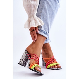 Chaussons à talons hauts avec brides serpent Neon Beckie le noir 2 Chaussons à talons hauts avec brides serpent Neon Beckie le noir 2