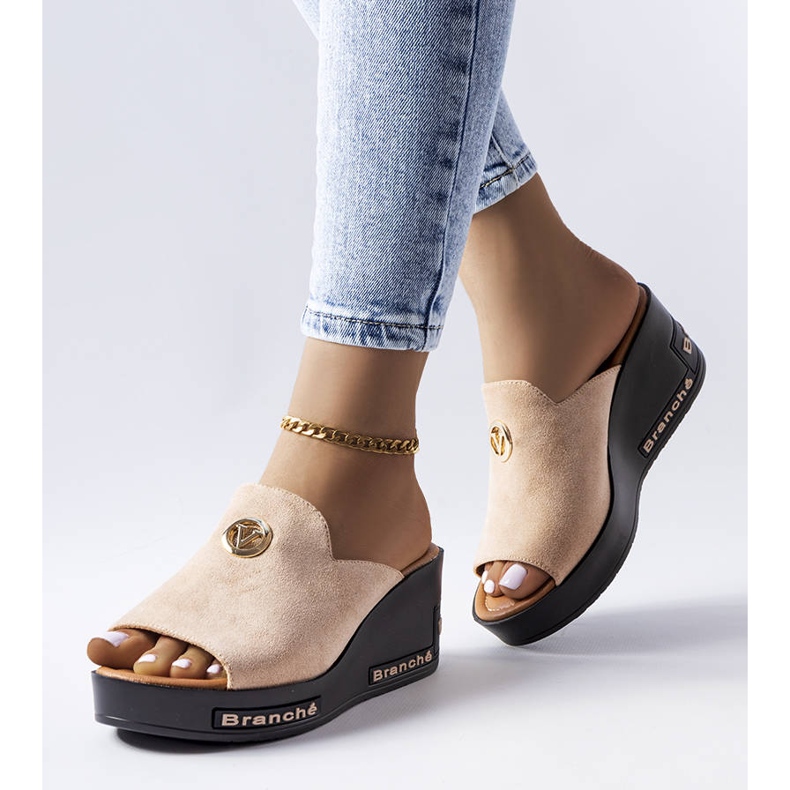 Vinceza Sandales compensées beiges Vincez 1