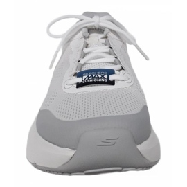 Chaussures de running Skechers Max Amorti Delta M 220351-OFWT blanche 2