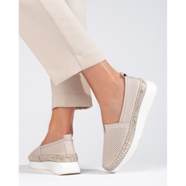 Escarpins en cuir ajouré beige Shelovet 2