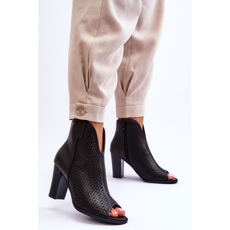 BM Bottes Ajourées Sur Un Talon Noir Florina le noir 2
