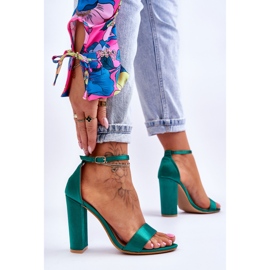 Sandales à talons hauts en satin vert Linsy 3