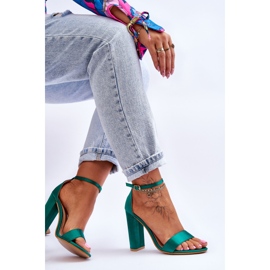 Sandales à talons hauts en satin vert Linsy 6