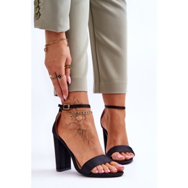 Sandales à talons hauts en satin Noir Linsy 1