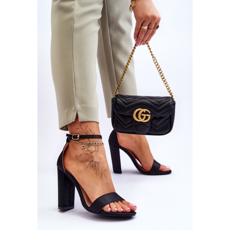 Sandales à talons hauts en satin Noir Linsy 2