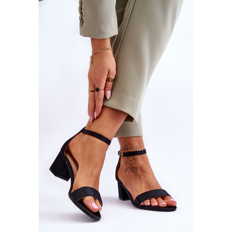 PG1 Sandales à talons bas en satin Black Juliet noir 2