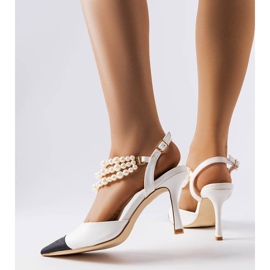 Escarpins Ridge cloutés de perles blanches 1