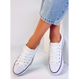 BM Baskets classiques femme Fargis White blanche 2
