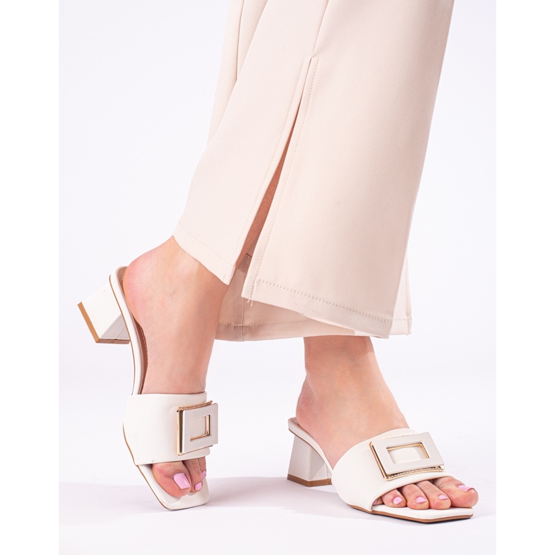 Chaussons pour femmes à petit talon Shelovet blanc blanche 1