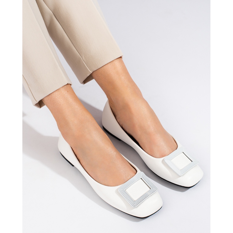 Ballerines blanches pour femme avec décoration Shelovet 1 Ballerines blanches pour femme avec décoration Shelovet 1
