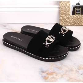 Chaussons en daim pour femmes avec une décoration noire Vinceza 30183 le noir 3