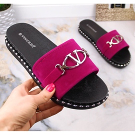 Chaussons en daim pour femmes avec une décoration fuchsia Vinceza 30183 rose 2