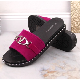 Chaussons en daim pour femmes avec une décoration fuchsia Vinceza 30183 rose 4