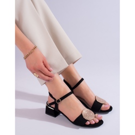 SHELOVET Sandales à talons bas en daim noir pour femmes le noir 2