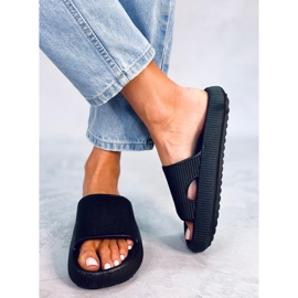 BM Chaussons coussin Yang Noir le noir 2