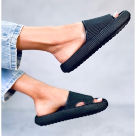 BM Chaussons coussin Yang Noir le noir 3