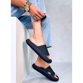 BM Chaussons coussin Yang Noir 1