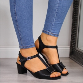 Sandales noires pour femmes sur le poteau Sergio Leone SK806-01P le noir 2