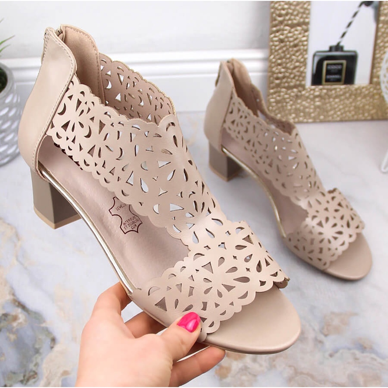 Sandales ajourées beige femme sur le poteau Jezzi RMR1954-8 1