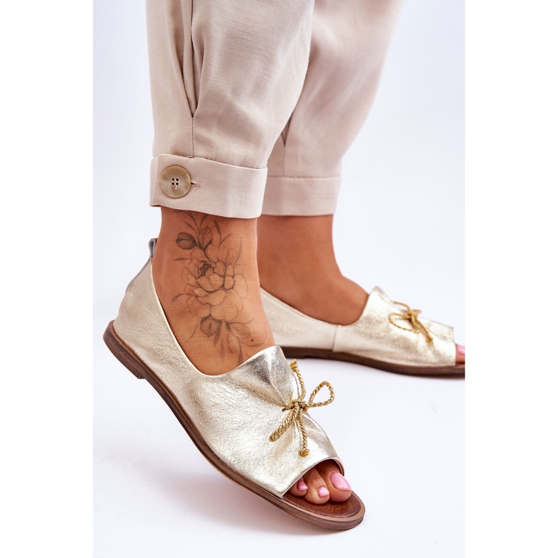 Ballerinas en cuir féminin Zazoo 2660/007 Gold d'or 2