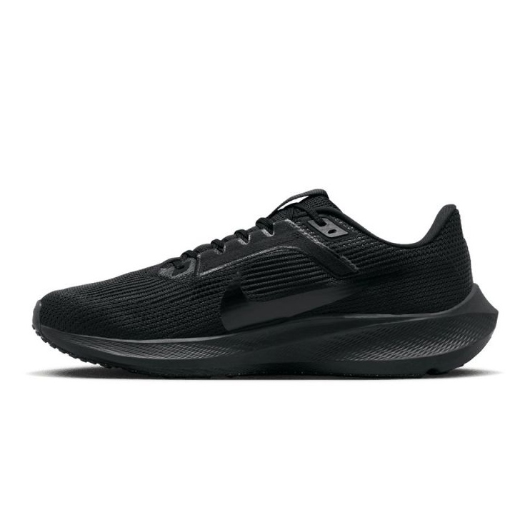 Chaussures Nike Pegasus 40 M DV3853-002 noir 1