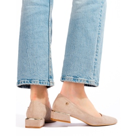 Ballerines à petit talon en daim beige pour femme de Vinceza 1