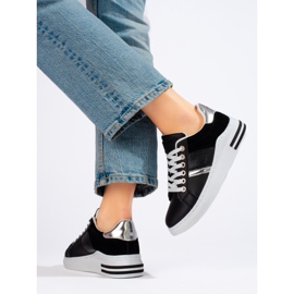 Baskets noires à semelles épaisses de Shelovet le noir 2 Baskets noires à semelles épaisses de Shelovet le noir 2